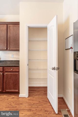 7427 WILLOW VIEW LN, Glen Burnie, MD 21060