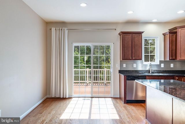 7427 WILLOW VIEW LN, Glen Burnie, MD 21060