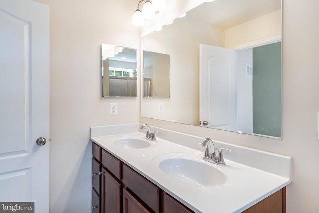 7427 WILLOW VIEW LN, Glen Burnie, MD 21060