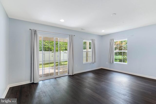 7427 WILLOW VIEW LN, Glen Burnie, MD 21060