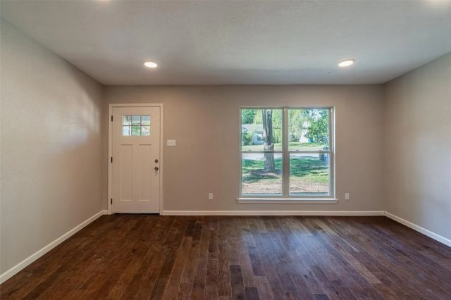 3105 Mitchell Street, Greenville, TX 75402