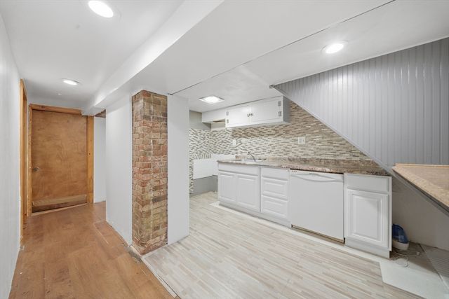 1 Copeland Pl, Boston, MA 02119