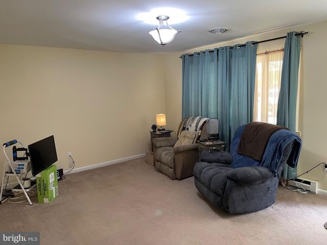 231 CHEROKEE DR, Browns Mills, NJ 08015