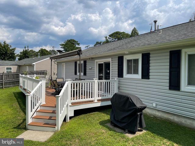 231 CHEROKEE DR, Browns Mills, NJ 08015