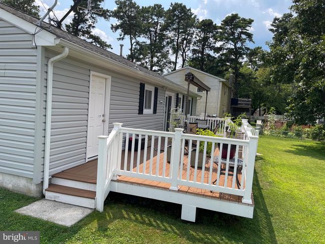 231 CHEROKEE DR, Browns Mills, NJ 08015