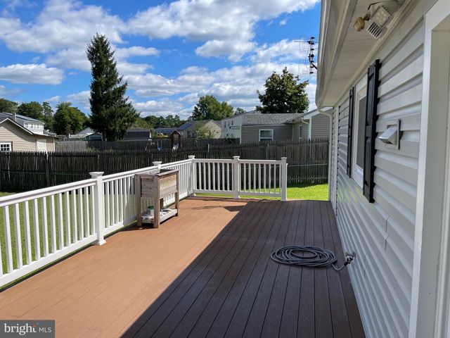 231 CHEROKEE DR, Browns Mills, NJ 08015