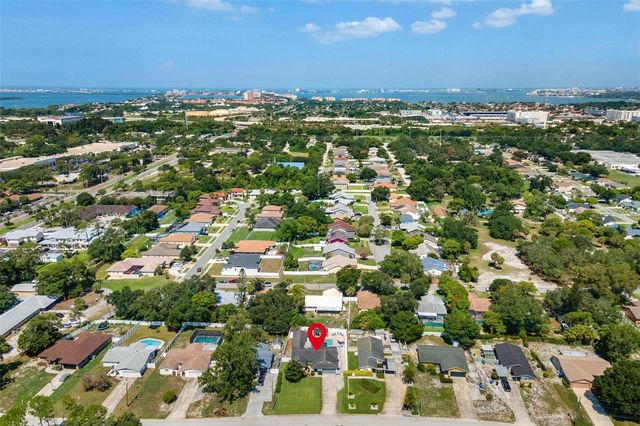 5127 CAESAR WAY S, St Petersburg, FL 33712