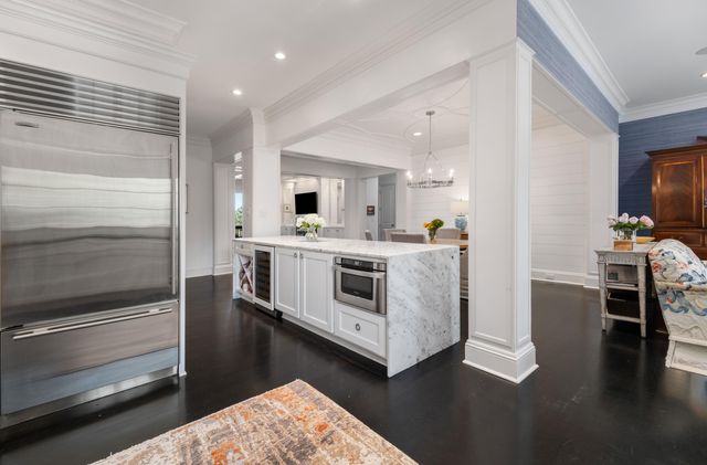 250 Island Park Drive 202, Charleston, SC 29492