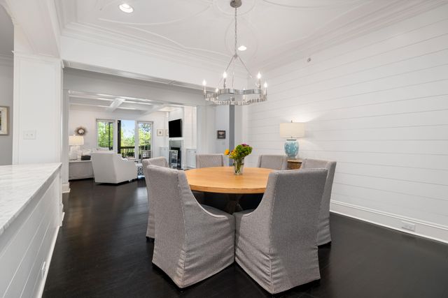 250 Island Park Drive 202, Charleston, SC 29492