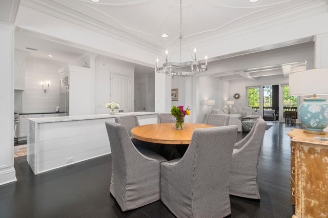 250 Island Park Drive 202, Charleston, SC 29492