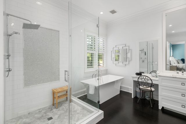 250 Island Park Drive 202, Charleston, SC 29492