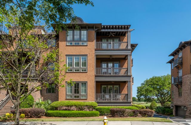 250 Island Park Drive 202, Charleston, SC 29492