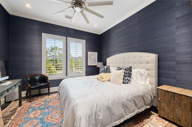 250 Island Park Drive 202, Charleston, SC 29492
