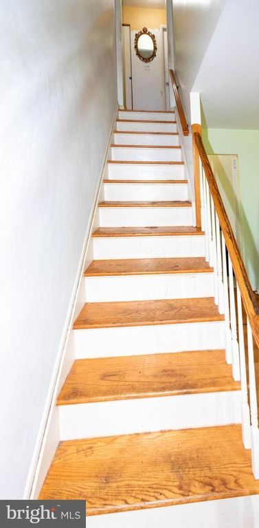 Image 13 of property listing at 1204 DICUS MILL RD, Millersville, MD 21108