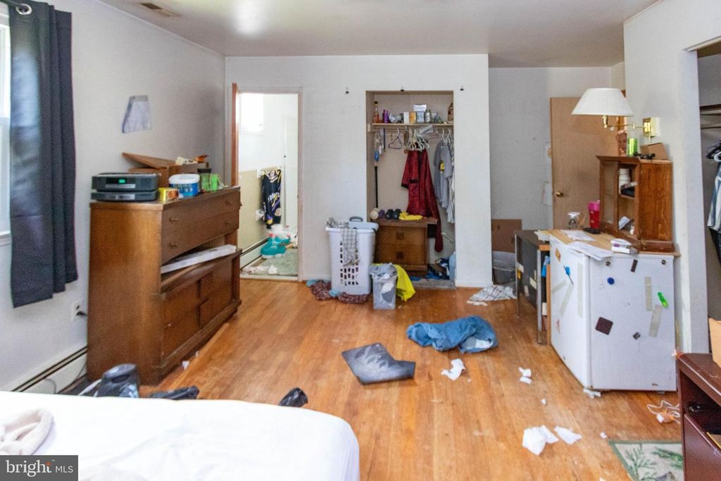 Image 19 of property listing at 1204 DICUS MILL RD, Millersville, MD 21108