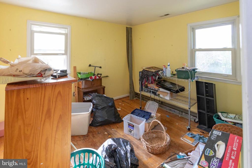 Image 21 of property listing at 1204 DICUS MILL RD, Millersville, MD 21108