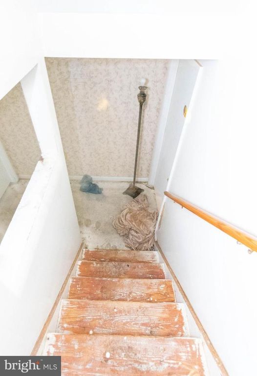 Image 25 of property listing at 1204 DICUS MILL RD, Millersville, MD 21108