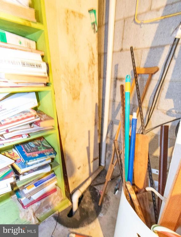 Image 34 of property listing at 1204 DICUS MILL RD, Millersville, MD 21108