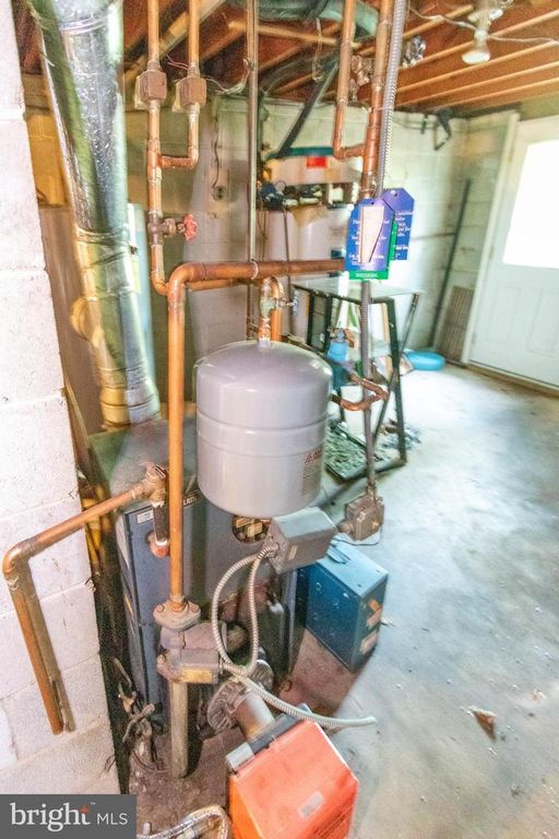 Image 37 of property listing at 1204 DICUS MILL RD, Millersville, MD 21108