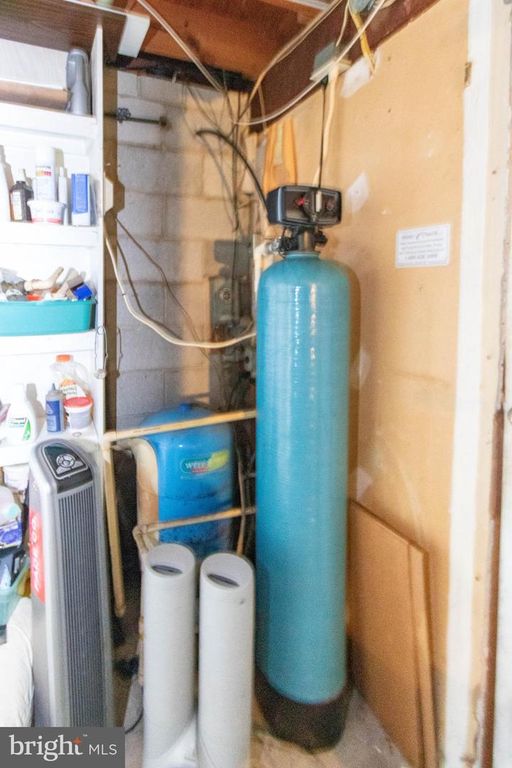 Image 39 of property listing at 1204 DICUS MILL RD, Millersville, MD 21108