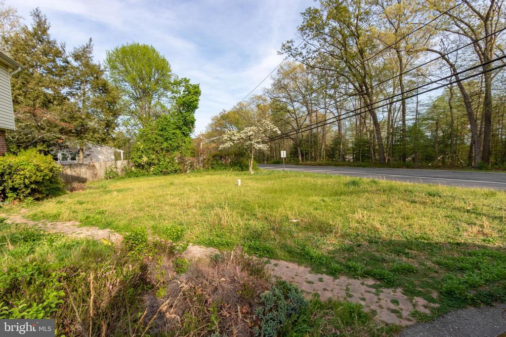 Image 49 of property listing at 1204 DICUS MILL RD, Millersville, MD 21108