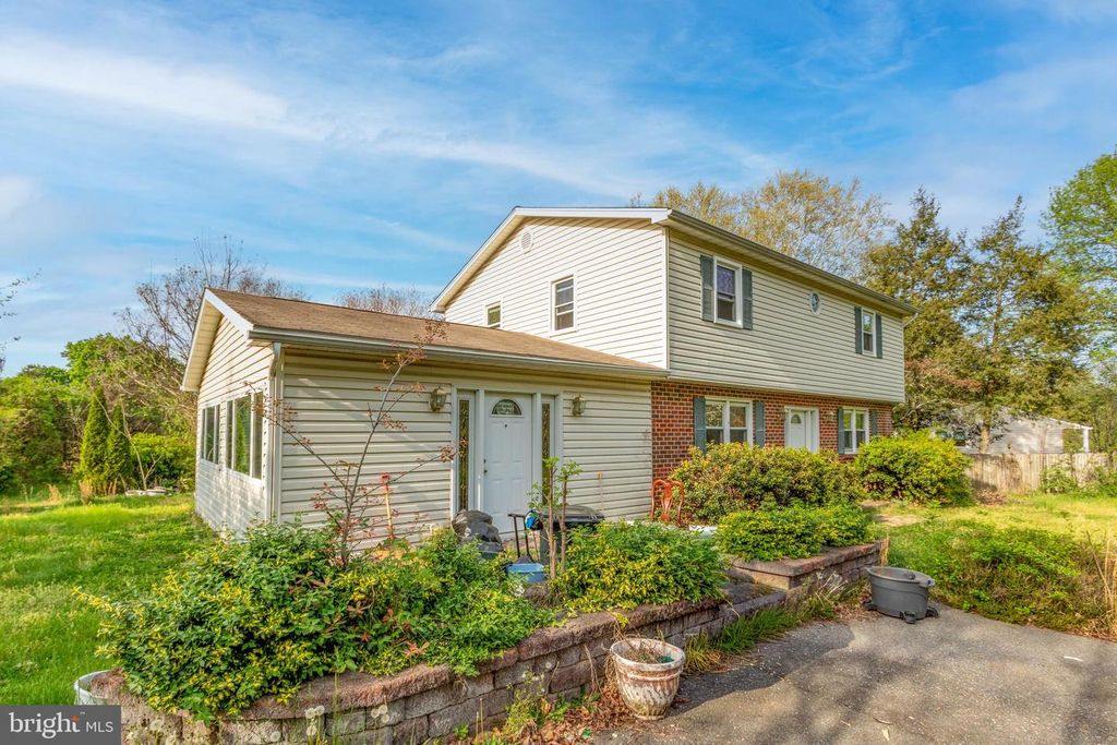 Image 54 of property listing at 1204 DICUS MILL RD, Millersville, MD 21108