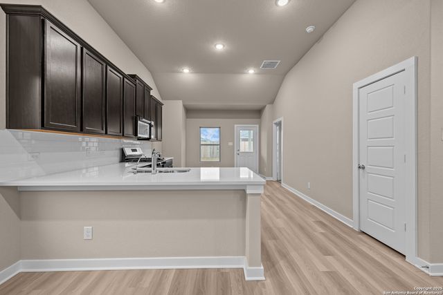 6818 Falcor Forest, San Antonio, TX 78253