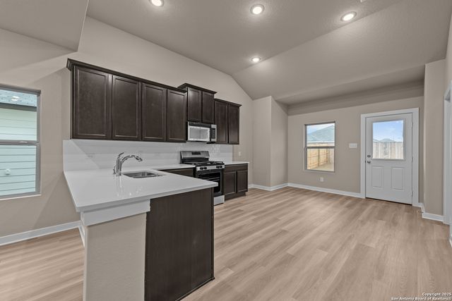 6818 Falcor Forest, San Antonio, TX 78253