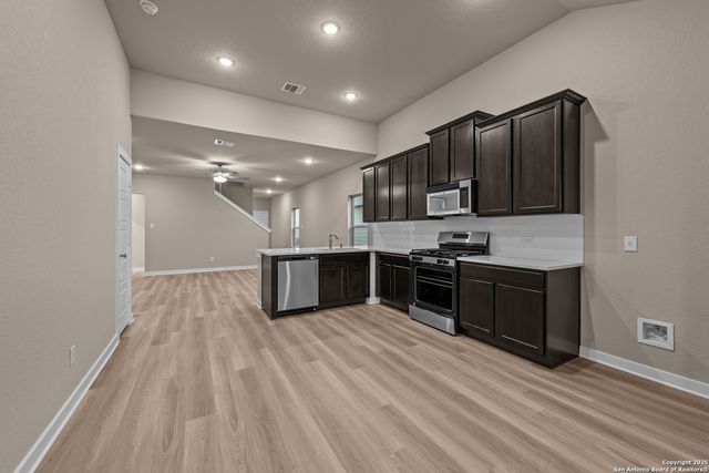 6818 Falcor Forest, San Antonio, TX 78253