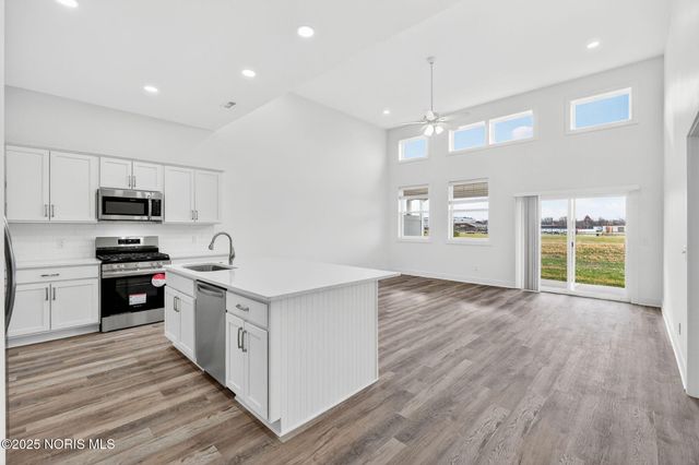 224 S Bridge Road, Northwood, OH 43619