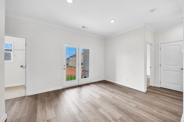 645 Woodrush Dr, Clarksville, TN 37040