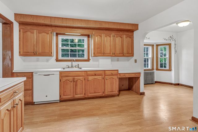 22 Tomlinson Road, Seymour, CT 06483