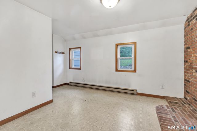 22 Tomlinson Road, Seymour, CT 06483