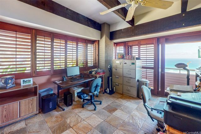 440 Maono Loop, Honolulu, HI 96821