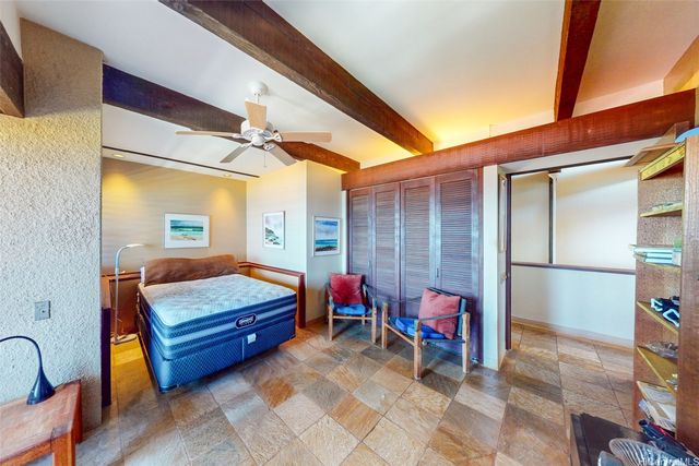 440 Maono Loop, Honolulu, HI 96821