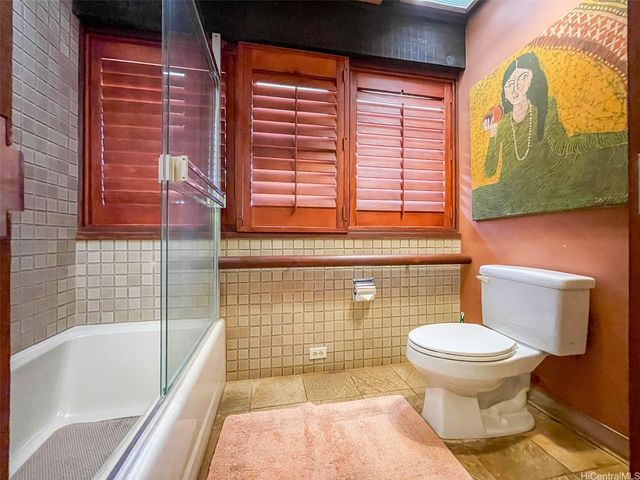440 Maono Loop, Honolulu, HI 96821