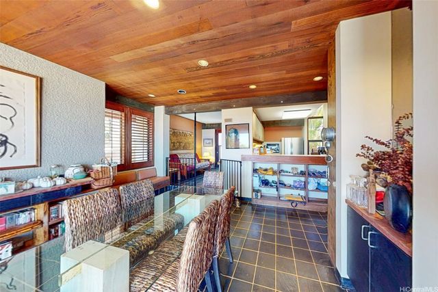 440 Maono Loop, Honolulu, HI 96821