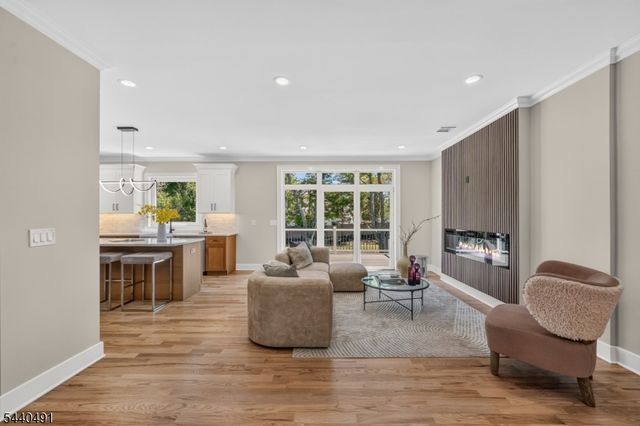 94 Parsippany Rd 1, Hanover Twp., NJ 07981