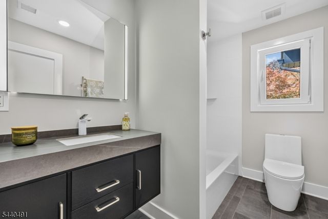 94 Parsippany Rd 1, Hanover Twp., NJ 07981