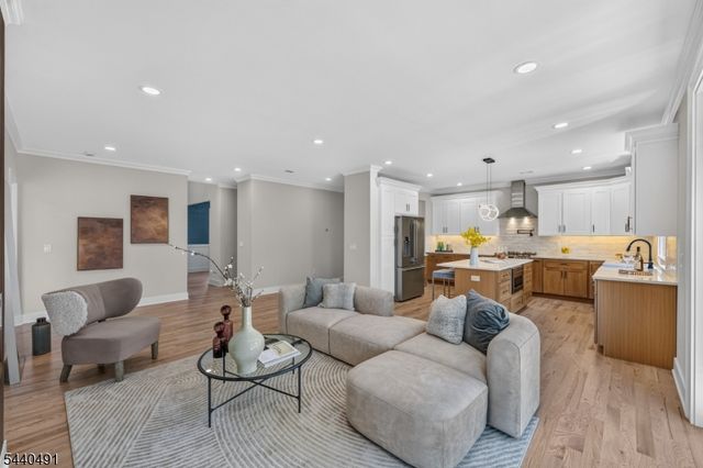 94 Parsippany Rd 1, Hanover Twp., NJ 07981