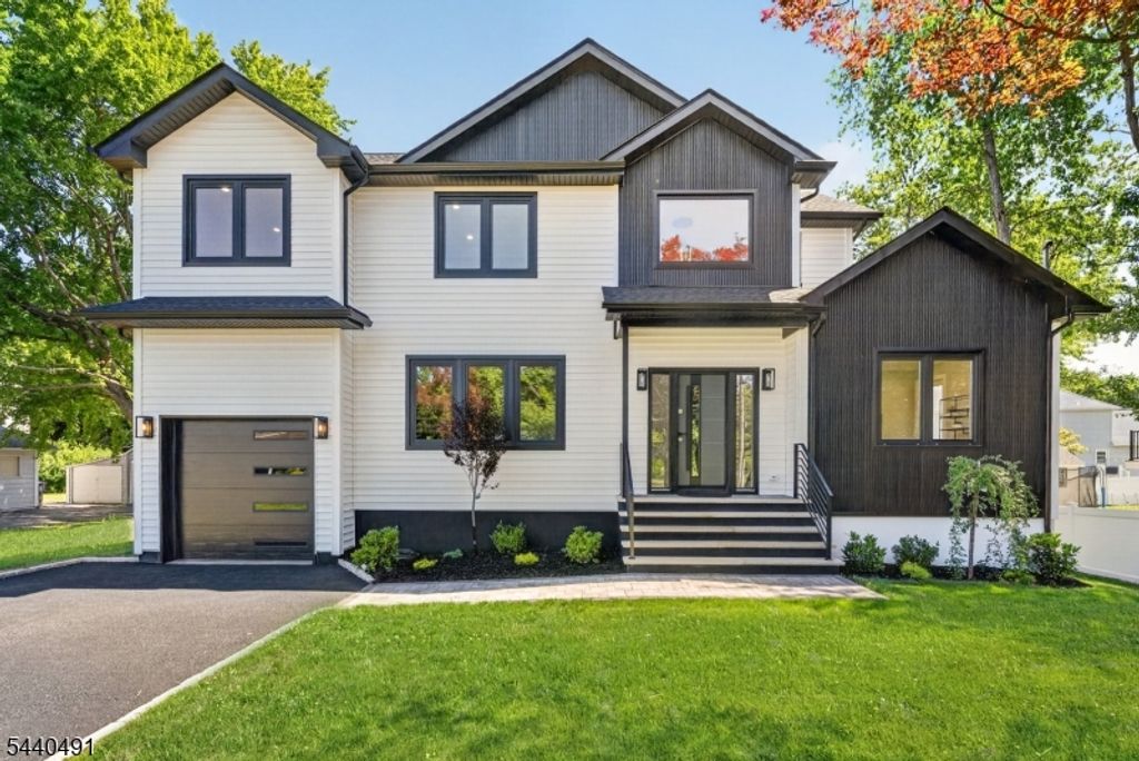 94 Parsippany Rd 1, Hanover Twp., NJ 07981