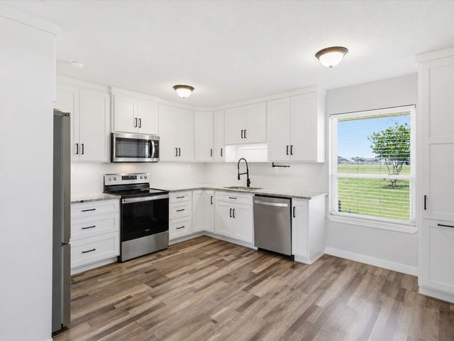 636 E Eubank Street, Mabank, TX 75147