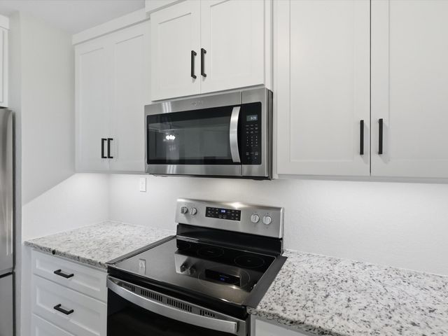636 E Eubank Street, Mabank, TX 75147