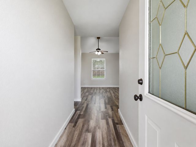636 E Eubank Street, Mabank, TX 75147