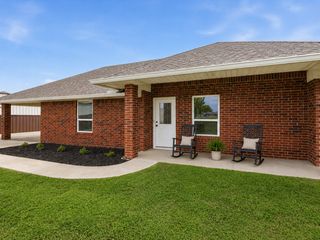 636 E Eubank Street, Mabank, TX 75147