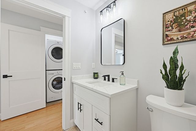 321 Winthrop Street 105, Taunton, MA 02780