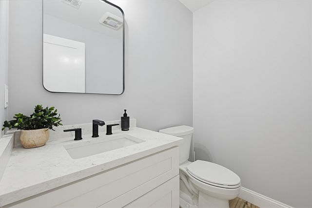 321 Winthrop Street 105, Taunton, MA 02780