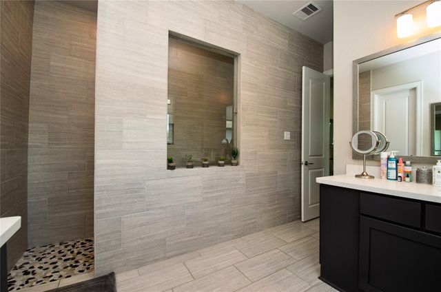 4143 Shackleton Court, Iowa Colony, TX 77583