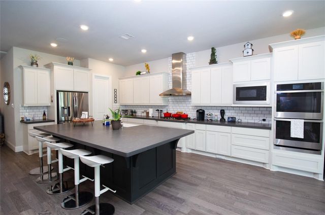 4143 Shackleton Court, Iowa Colony, TX 77583