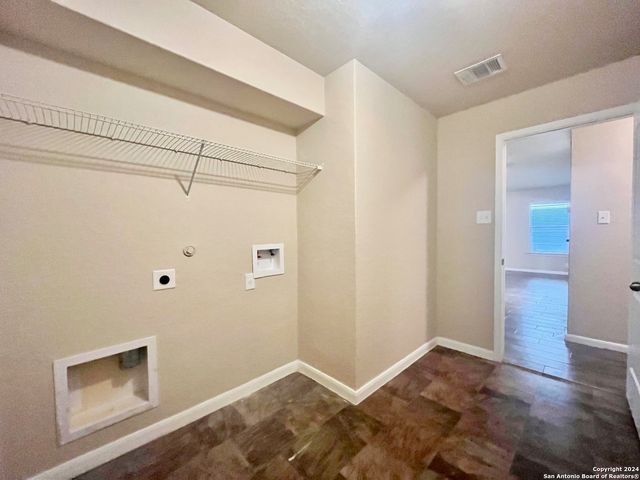 738 Great Oaks, New Braunfels, TX 78130